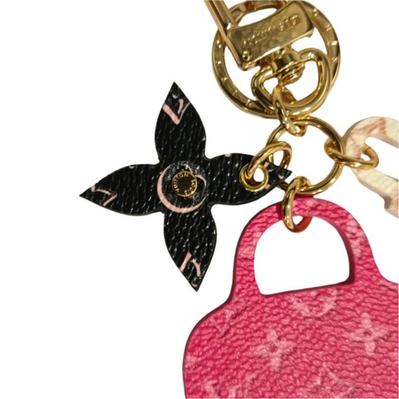 LOUIS VUITTON  Back to School Alma Monogram Keychain - Picture 3 of 10